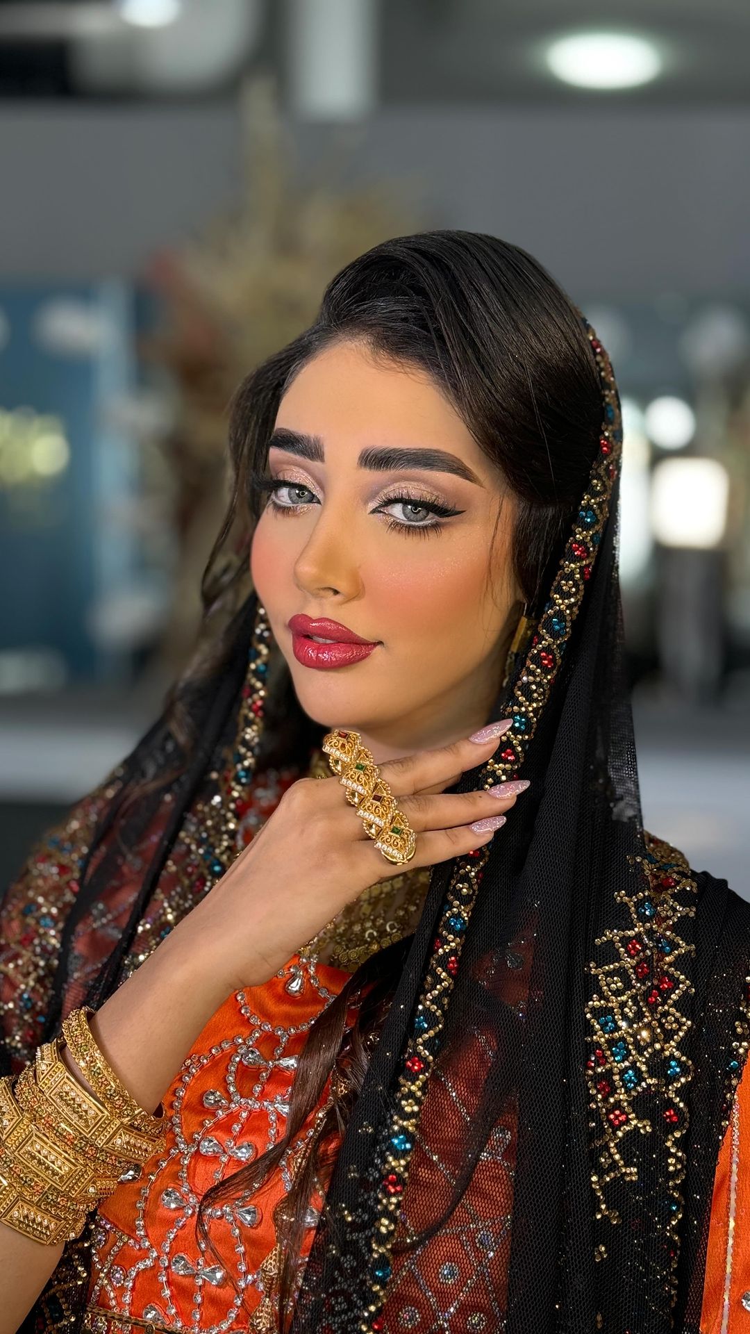 zahrajam_makeup@instagram on Pinno: دختر بندری باید میکاپ و استایلش این ...